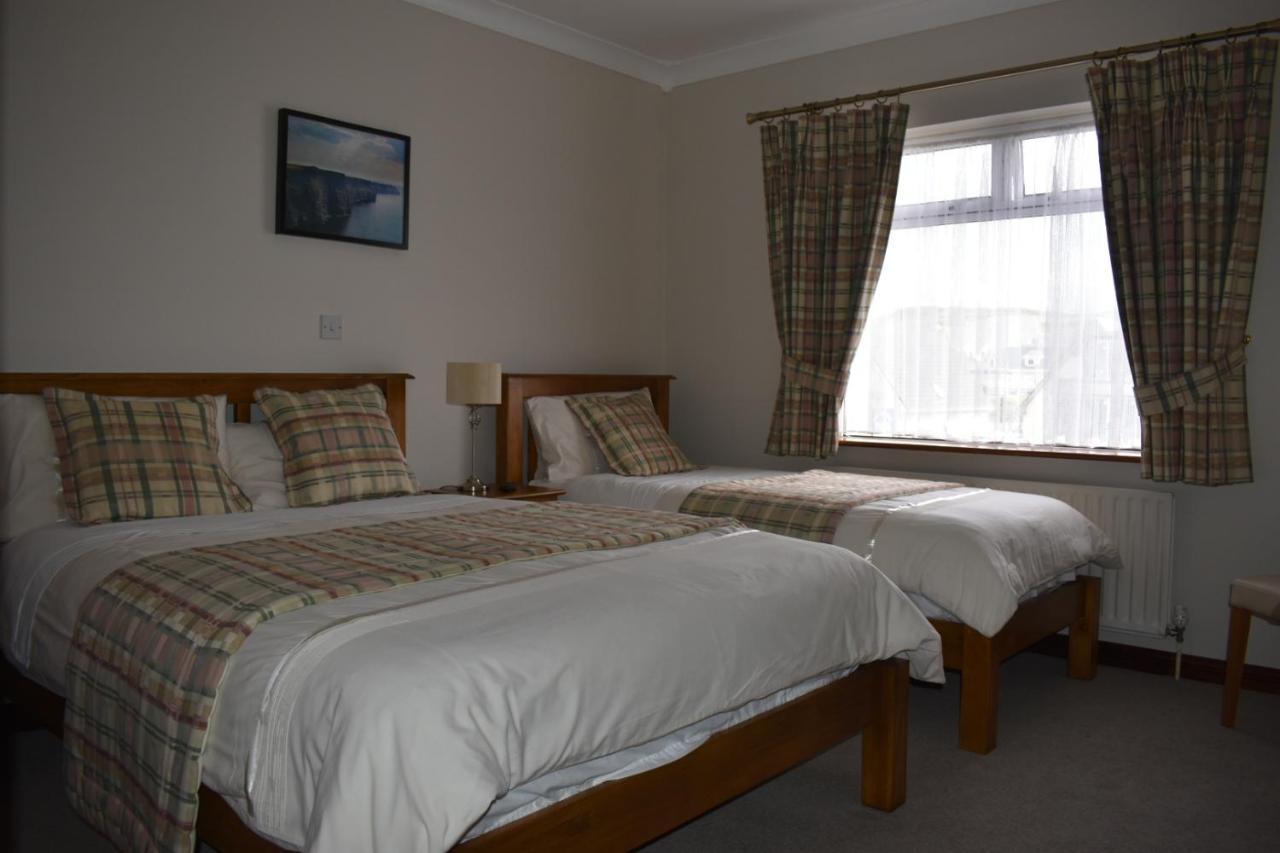 Cois Farraige Bed & Breakfast Lahinch Bagian luar foto