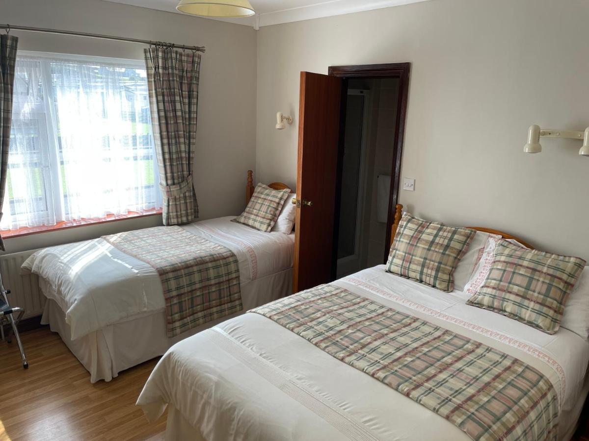 Cois Farraige Bed & Breakfast Lahinch Bagian luar foto